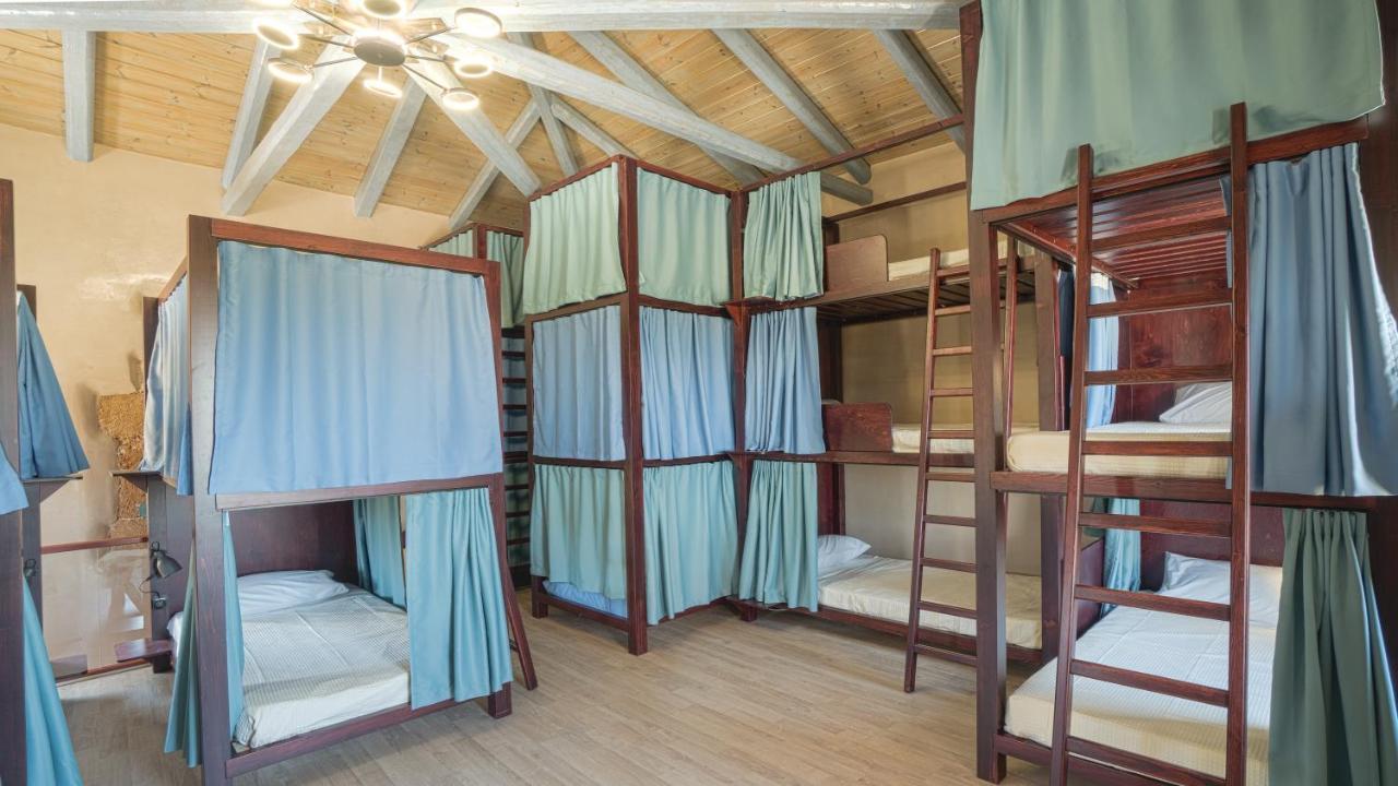 Youth Of Dope Supreme Hostel Khordhákion 外观 照片